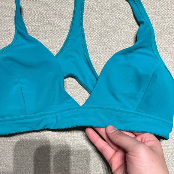 Lululemon sports bra - Picture 2 of 4